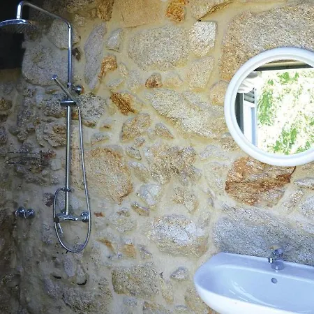 Home, Σπίτι διακοπών *